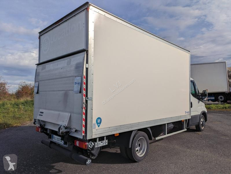 Véhicule utilitaire Iveco CCb 35C16H3.0...