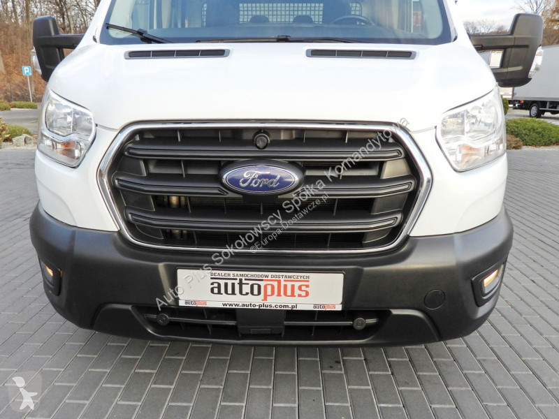 Samochód dostawczy Ford 4 x 4 TRANSIT