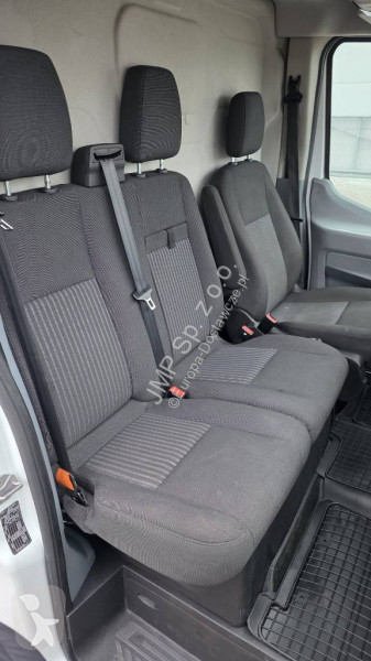 Samochód dostawczy Ford