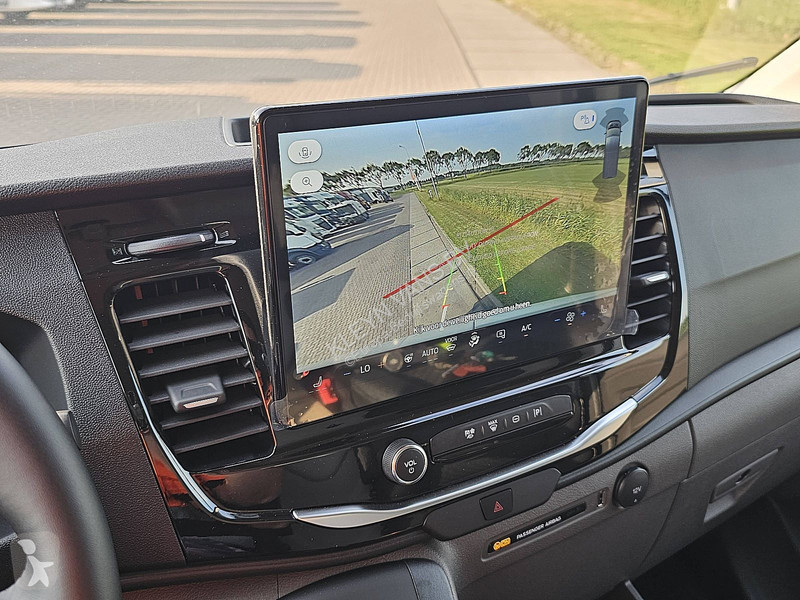 عربة نفعية Ford L4H3 317km WLTP68kWh E