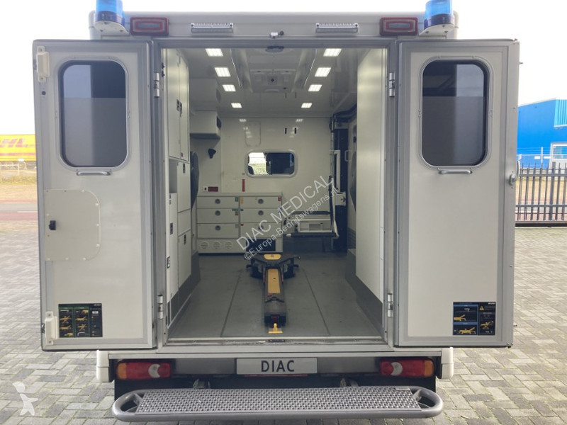 عربة نفعية Fiat Maxi Container Ambulance