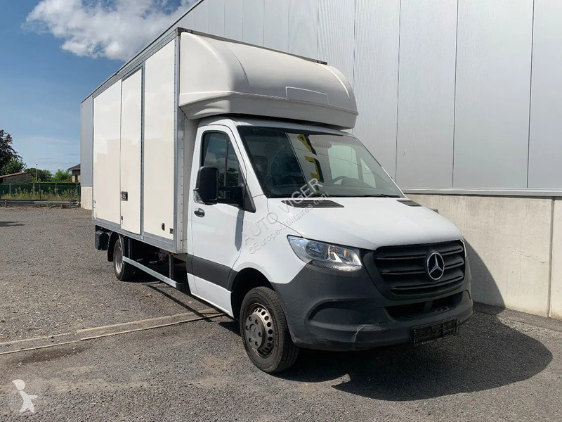 Varevogn Mercedes 514 *Wegrijhulp...