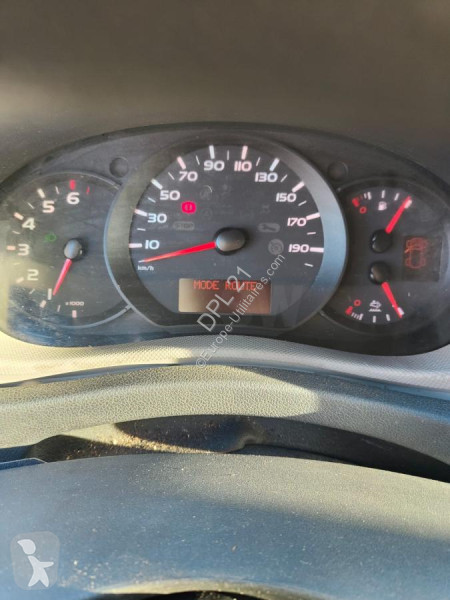 عربة نفعية Renault 165 DCI