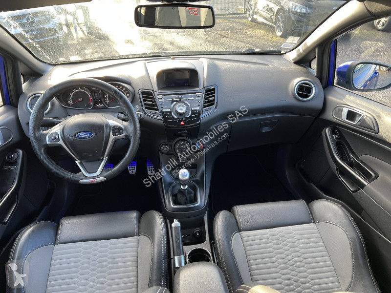 Véhicule utilitaire Ford IV 1.6 EcoBoost 182ch...