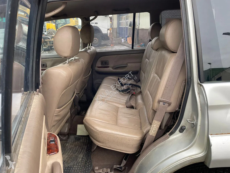 عربة نفعية Toyota Prado 3.0 TD 4 x 4 5 Seats...