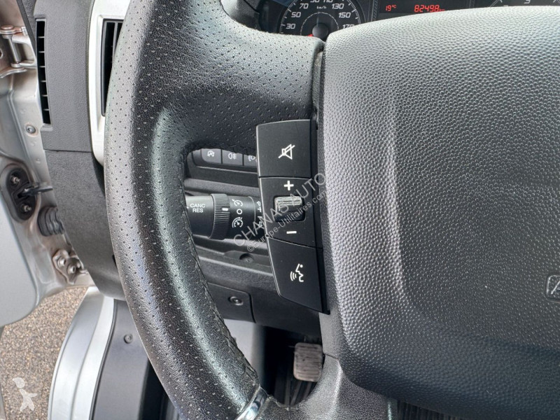 عربة نفعية Peugeot L1H1 2.2 BLUEHDI 140 PREMIUM...