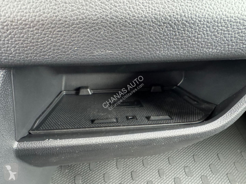 Véhicule utilitaire Renault L2H1 3T BLUE DCI...