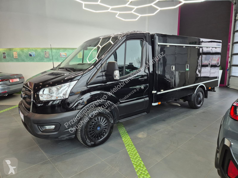 Лекотоварен автомобил Ford Transit 350 2.0 TDCi...