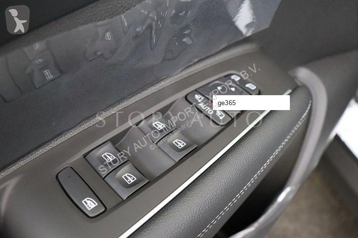 Samochód dostawczy Renault Koleos