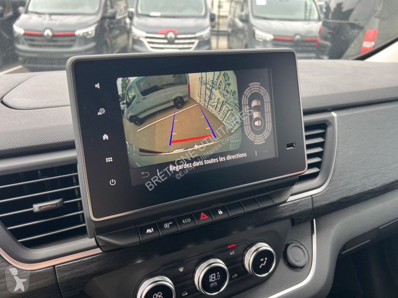 Véhicule utilitaire Renault TRAFIC III FG NEUF:...