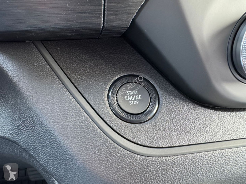 Véhicule utilitaire Renault L2H1 3T BLUE DCI...