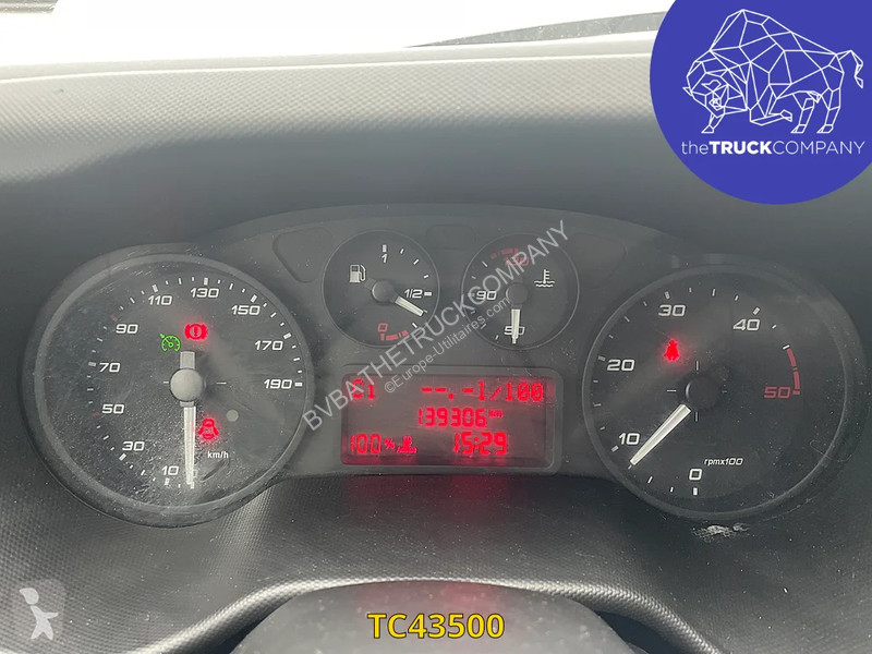 Iveco 35C15V12 Double cab 7 places Transporter