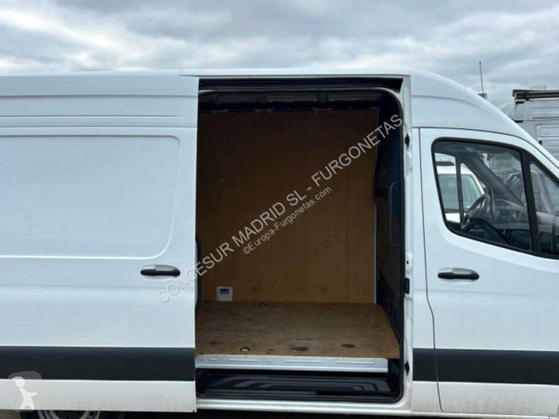 عربة نفعية Mercedes 311 CDI FURGON MEDIO