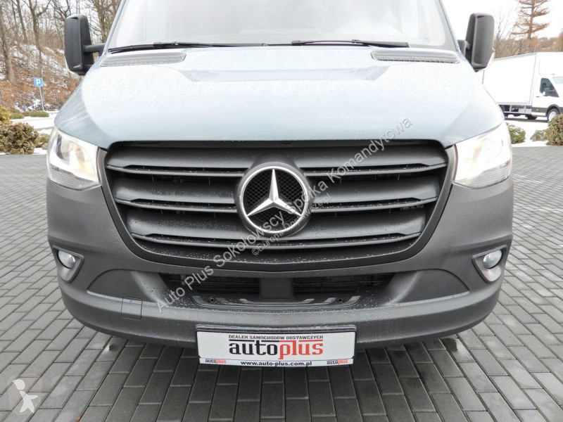 عربة نفعية Mercedes 23ASTER