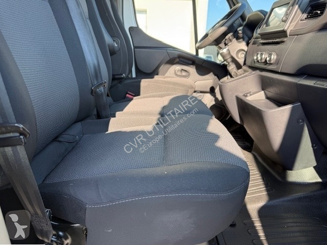Véhicule utilitaire Renault MASTER III FG F3500...