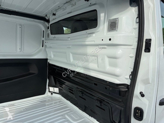 عربة نفعية Renault TRAFIC III FG L1H1 1200 1.6...