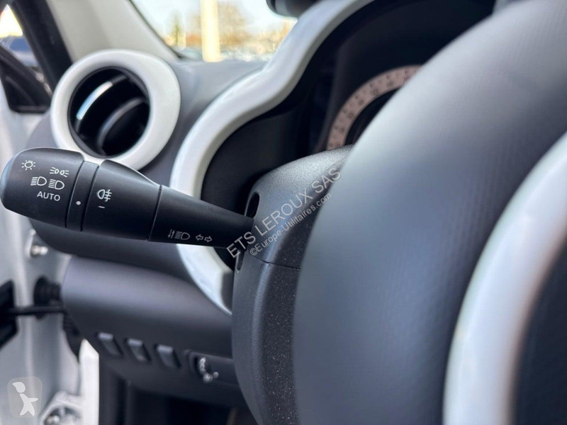 Veicolo commerciale Renault TWINGO E-TECH...