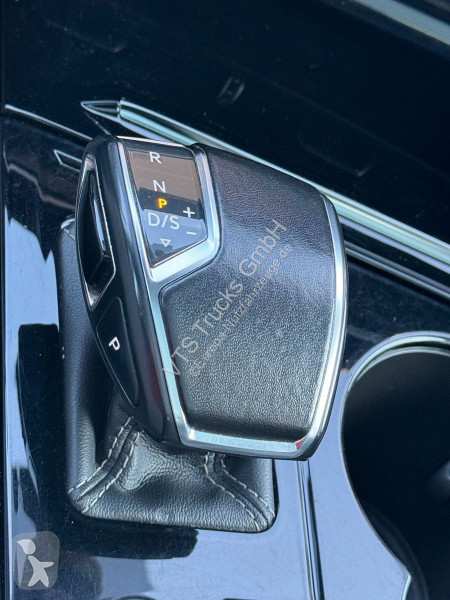 عربة نفعية Volkswagen R-Line 4Motion