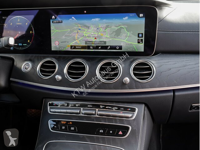 Samochód dostawczy Mercedes E 220 d T...
