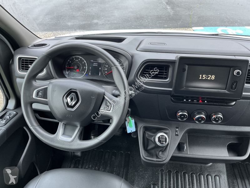 Véhicule utilitaire Renault MASTER III CCB...