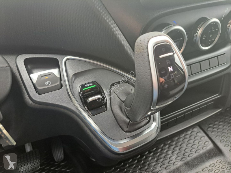 Véhicule utilitaire Iveco 35S18 A8 180CV 3L...