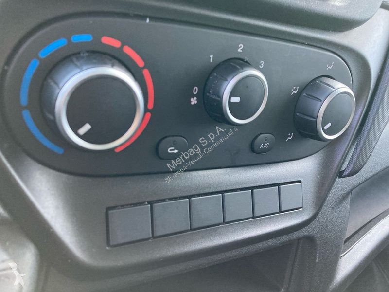 Furgoneta Iveco 35 S18H3.0 3000 cab. HD