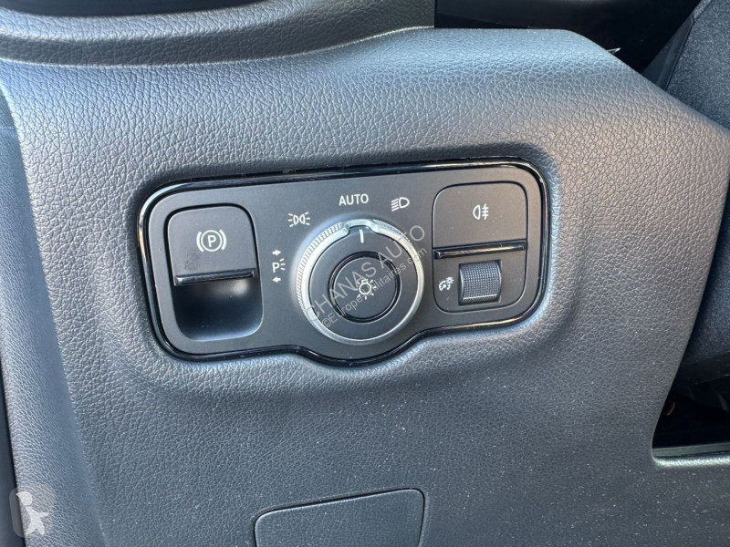 عربة نفعية Mercedes SELECT 9G-TRONIC