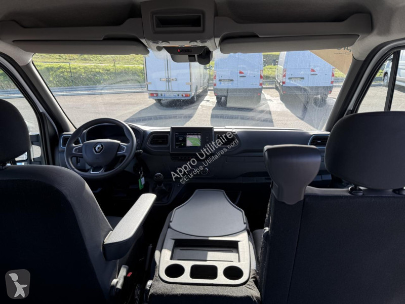 Véhicule utilitaire Renault MASTER Grand...