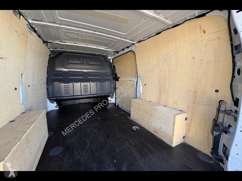 Mercedes Fg 114 CDI Long First Propulsion...
