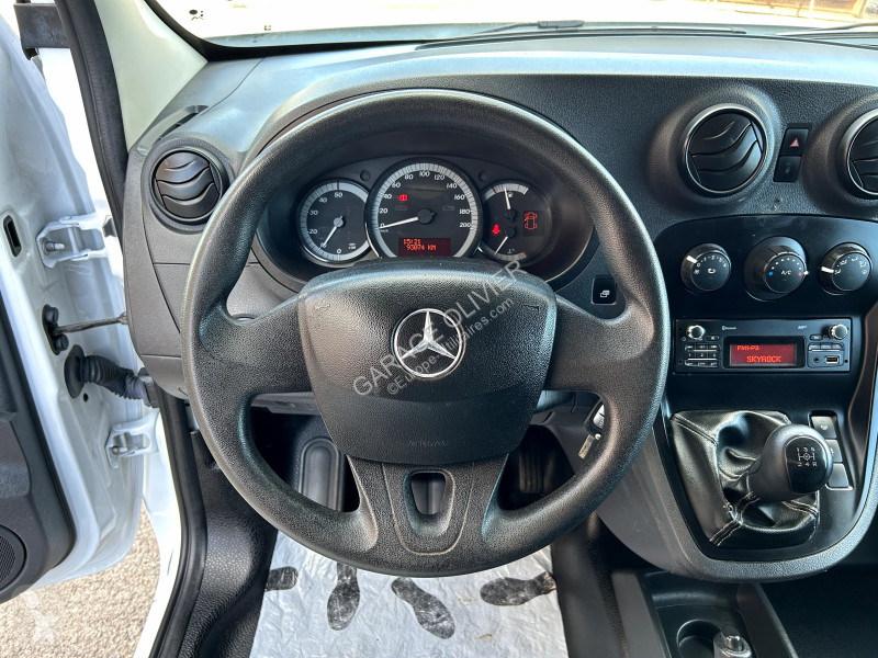 عربة نفعية Mercedes