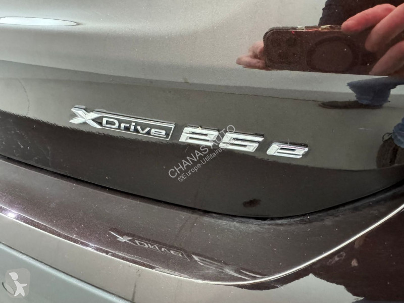 Véhicule utilitaire BMW 1.5 xDrive25e 220...