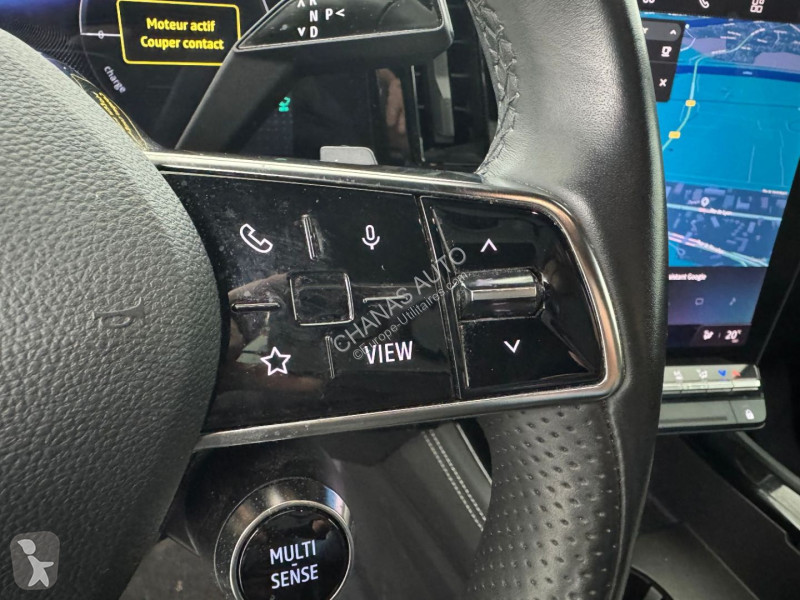 Véhicule utilitaire Renault 1.2 E-Tech 200 HEV...