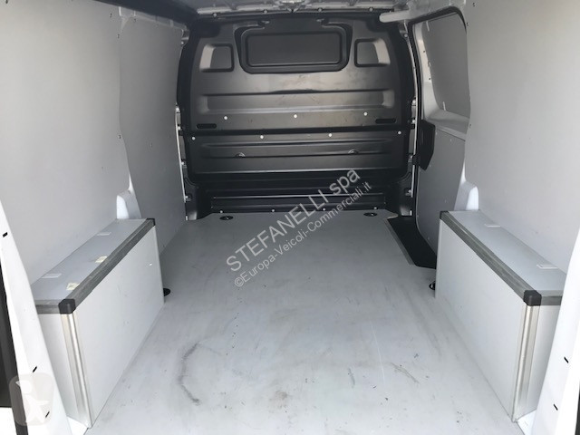 عربة نفعية Opel VIVARO 2.0 145 L2H1