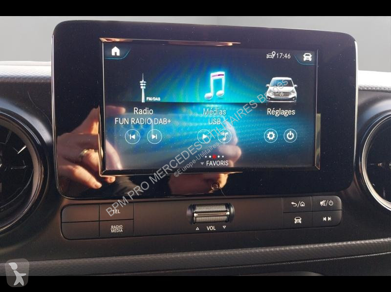 عربة نفعية Mercedes e Long Pro