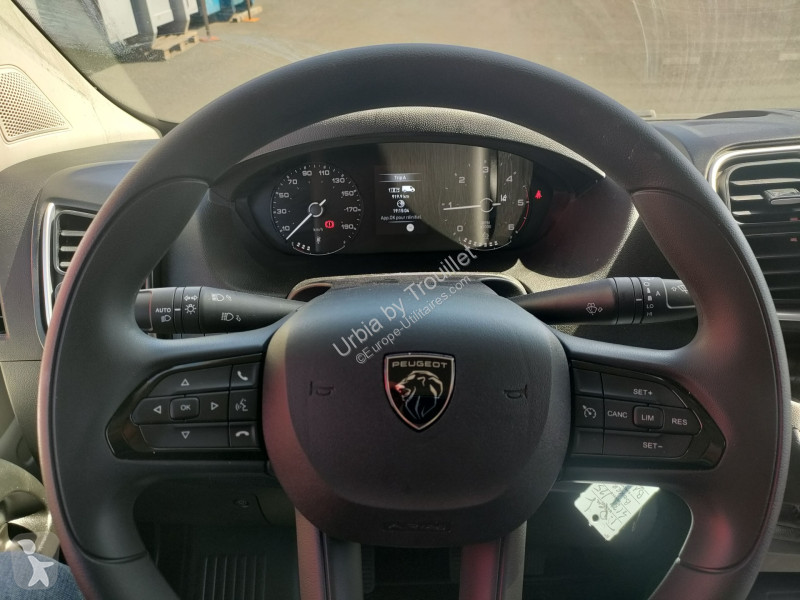Furgoneta Peugeot 20M3 140 CV FOURGON PORTE...