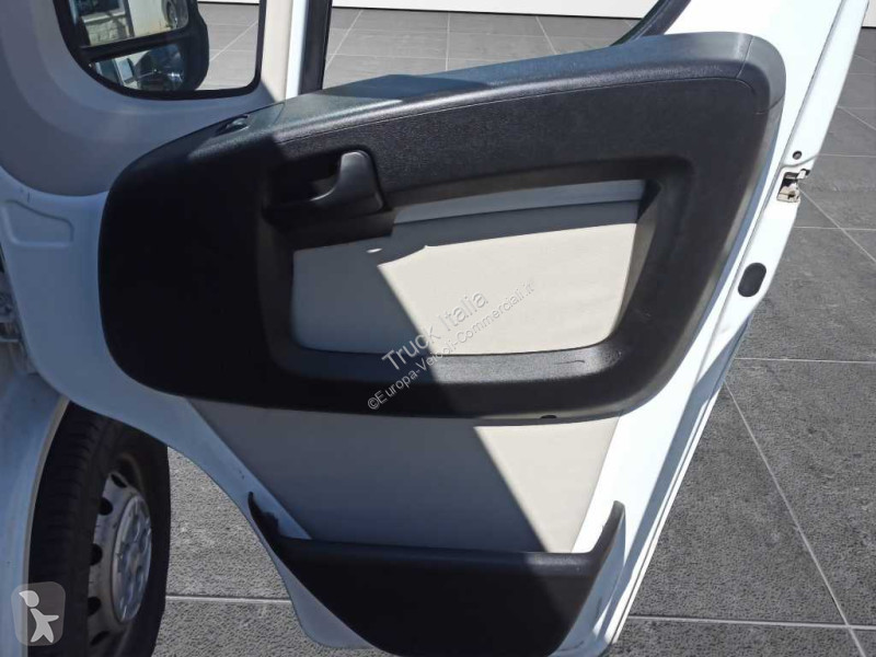 عربة نفعية Citroën III 35 E5 2014 - 35 L1H1 2.2...