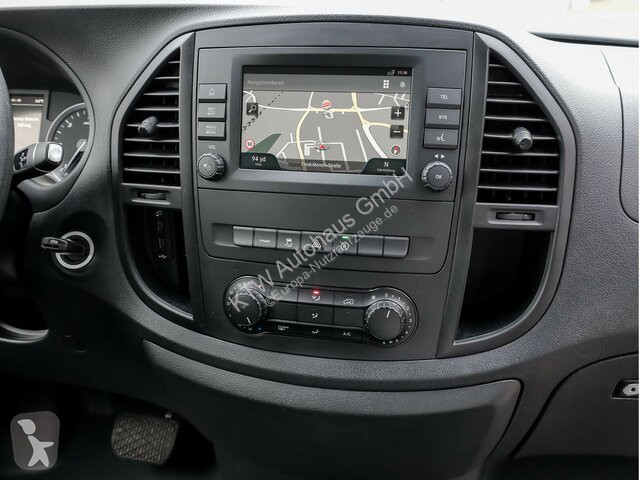 Véhicule utilitaire Mercedes Vito 114...