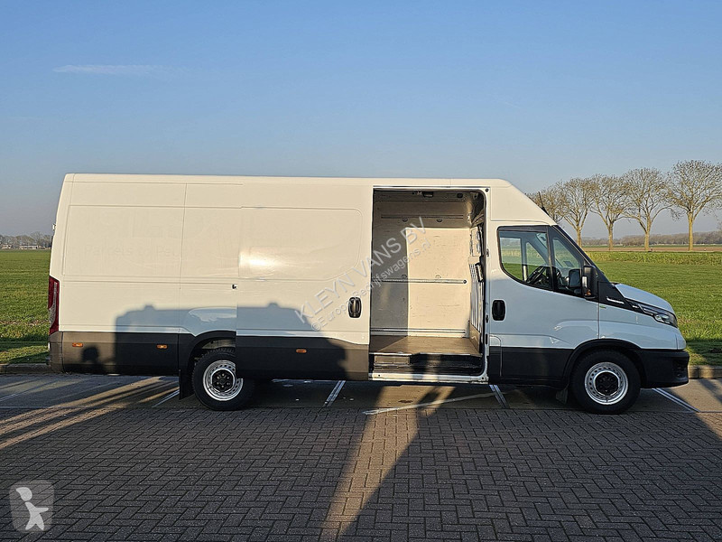 Furgoneta Iveco 35S16 L4H2 Navi Camera AC!