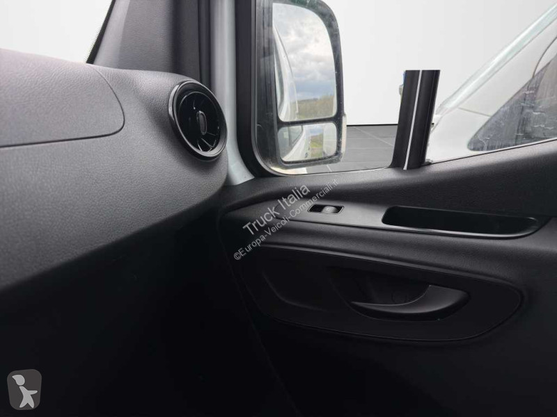 Bedrijfswagen Mercedes III - sprinter 215 2.0...