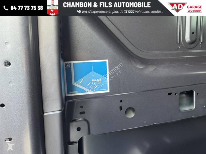 Véhicule utilitaire Renault CABINE APPROFONDIE...