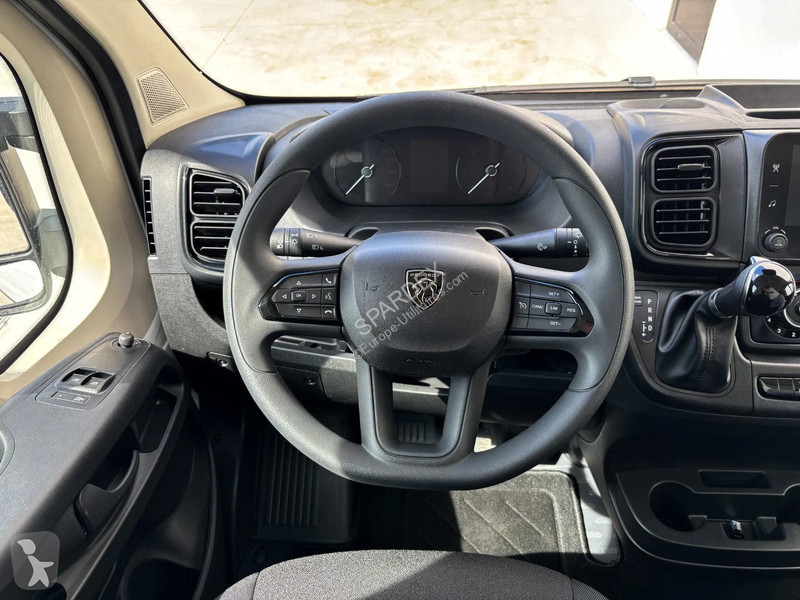 عربة نفعية Peugeot L2H2 | Leasing