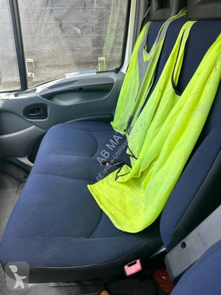 Furgoneta Iveco  35C18