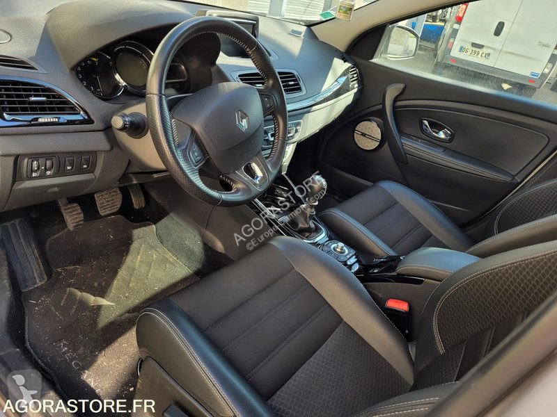 عربة نفعية Renault MEGANE