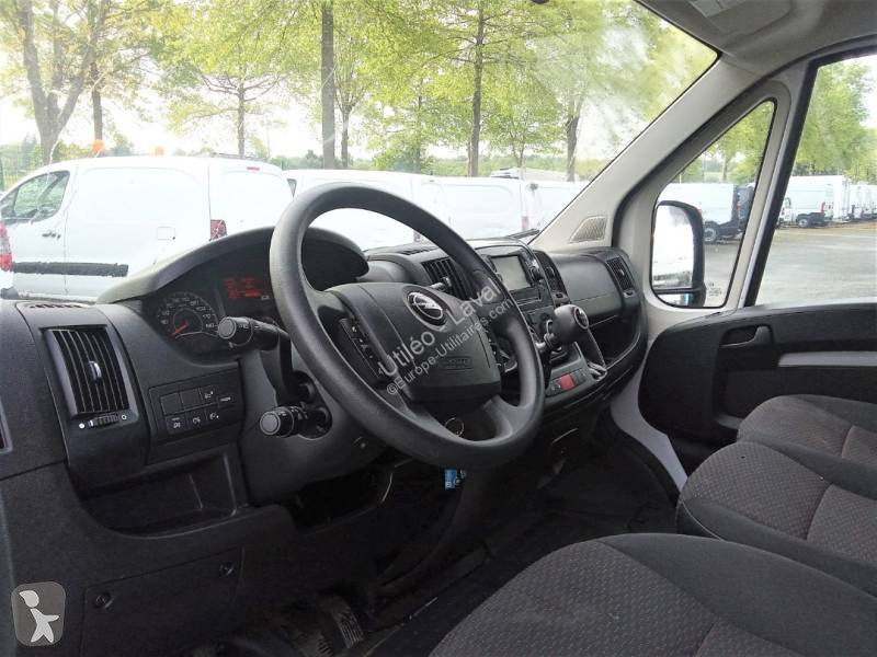عربة نفعية Opel