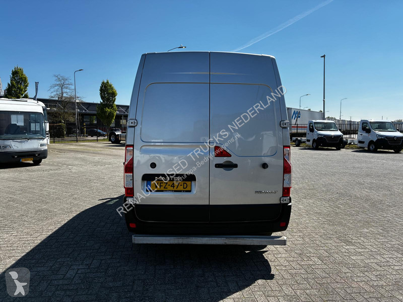 Furgoneta Renault 150.35 L2 H2 2.3 Dci, Airco,...