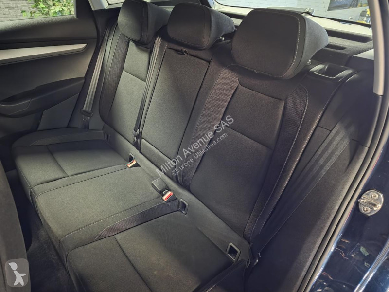 Samochód dostawczy Skoda KAROQ 2.0 TDI SCR -...