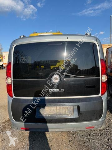 عربة نفعية Fiat Doblò Emotion