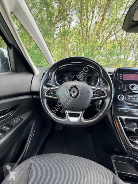 عربة نفعية Renault DCI 120ch LIFE