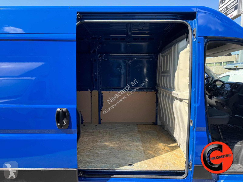 Veicolo commerciale Peugeot