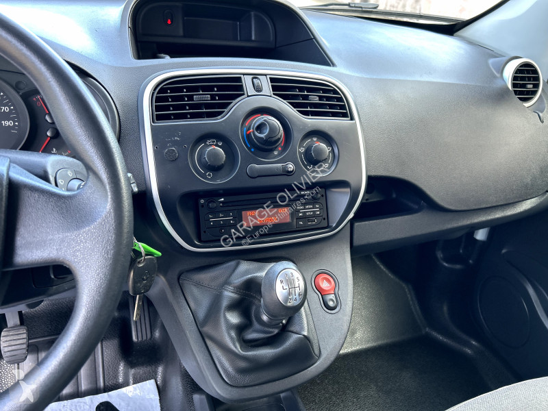 Лекотоварен автомобил Renault Maxi Grand Volume...